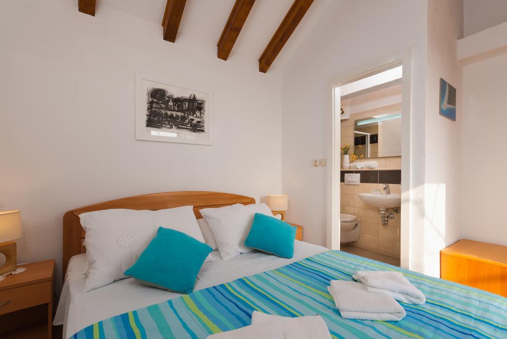 Holiday Home Vineyard House Bol Esterno foto