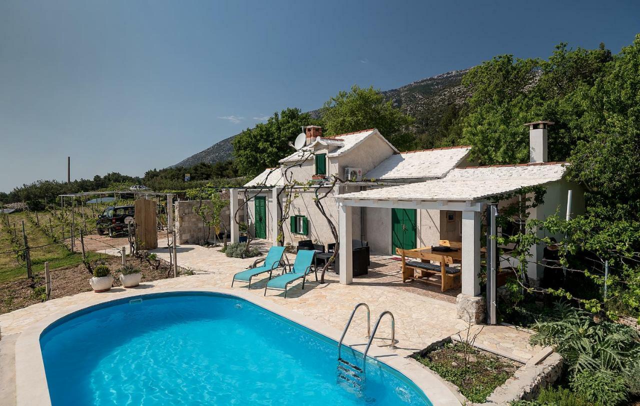 Holiday Home Vineyard House Bol Esterno foto